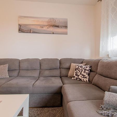 Ferienwohnung Flexible Selfcheckins 42 - Zagreb - Luxury - Garage Parking - Loggia - Brand New Exterior foto